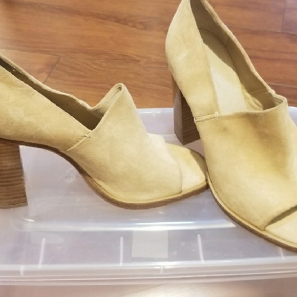 NWT Rag and Bone Heels Suede Leather Shoe - Picture 3 of 5